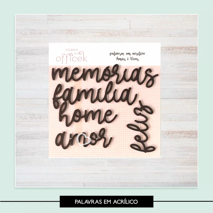Palavras em Acrílico - Amar é Viver
