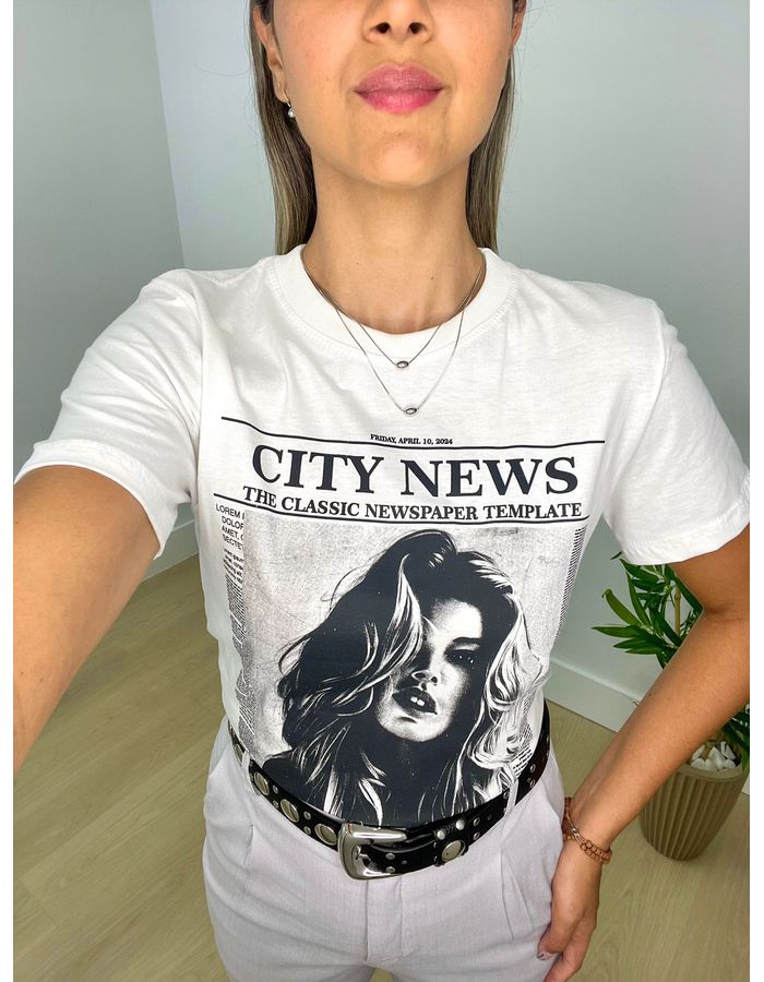 T-shirt City News 100% Algodão... - Stefânia Dinardi Store