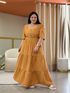 Vestido Plus Sofia Caramelo
