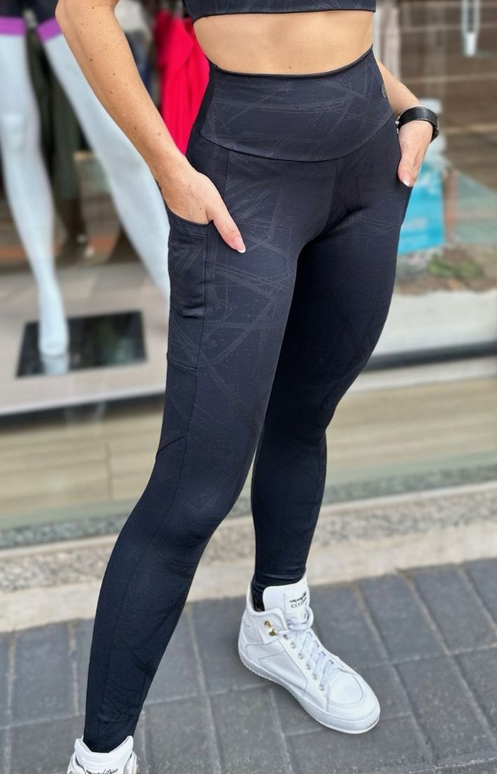Calça Legging com bolso Lumy Preto - Texfit Brasil
