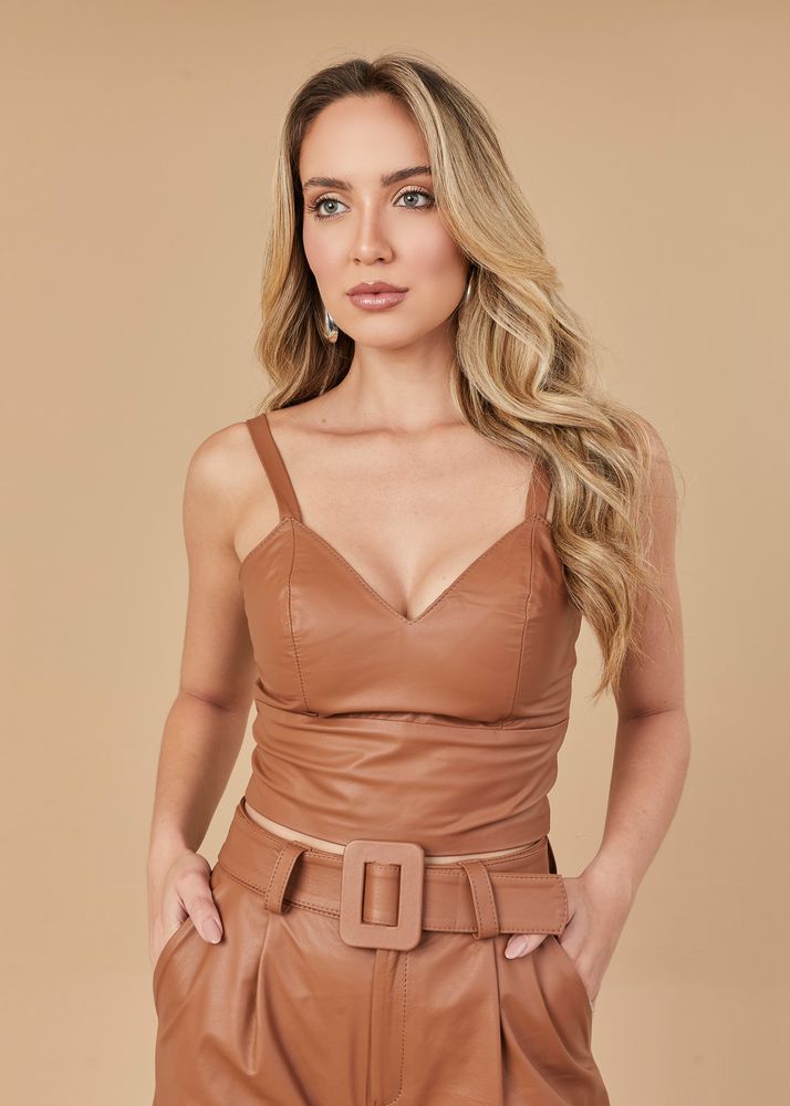 Cropped de Couro Feminino Caramelo Diana 
