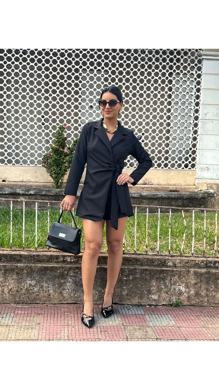 Macaquinho em Alfaiataria Preto - MHA VIANA STORE