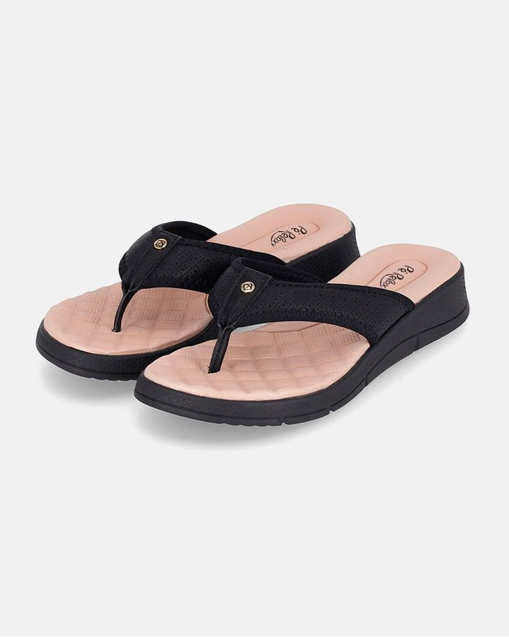 Chinelo Esporão Kalanchoê - Preto palmilha bege 