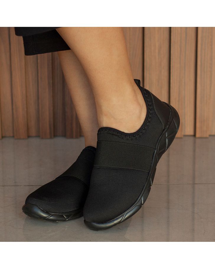Slip On Ultra Leve Amaranto - Preto / Sola Preta