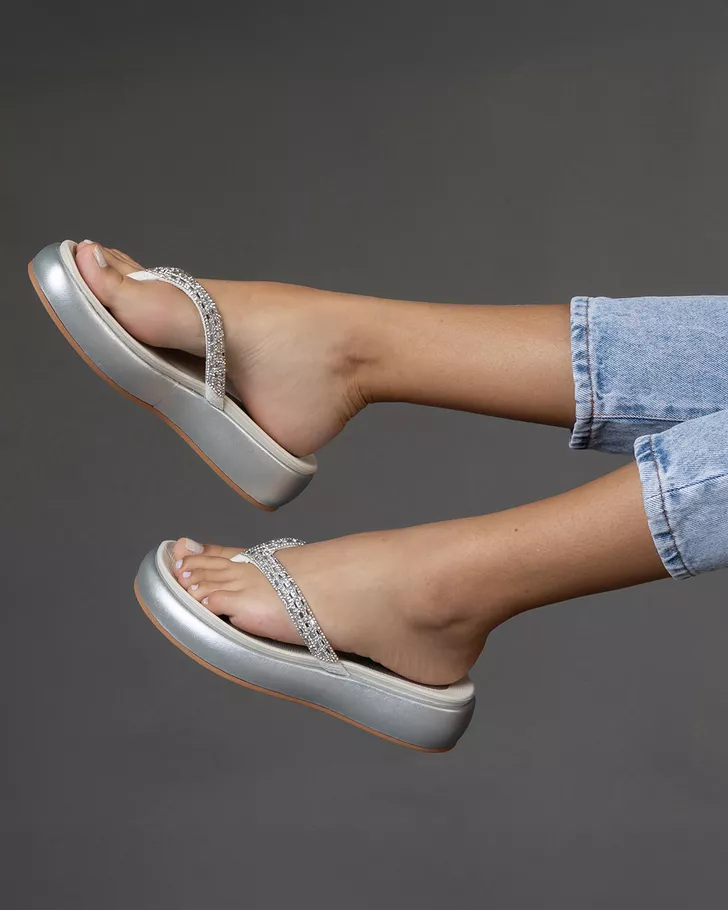 Chinelo Kalmia - Prata