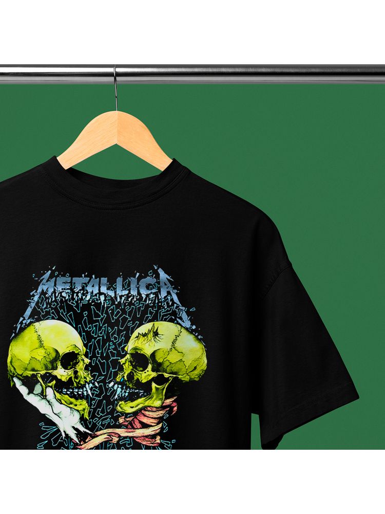 Camiseta Algodão Preta Metallica