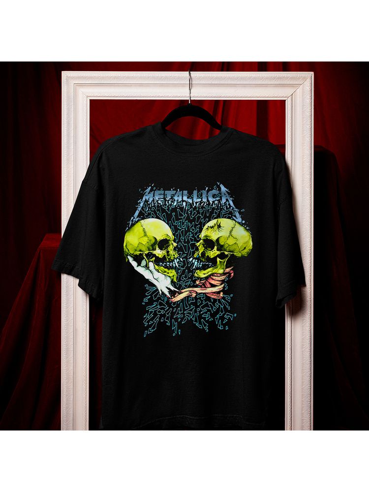 Camiseta Algodão Preta Metallica