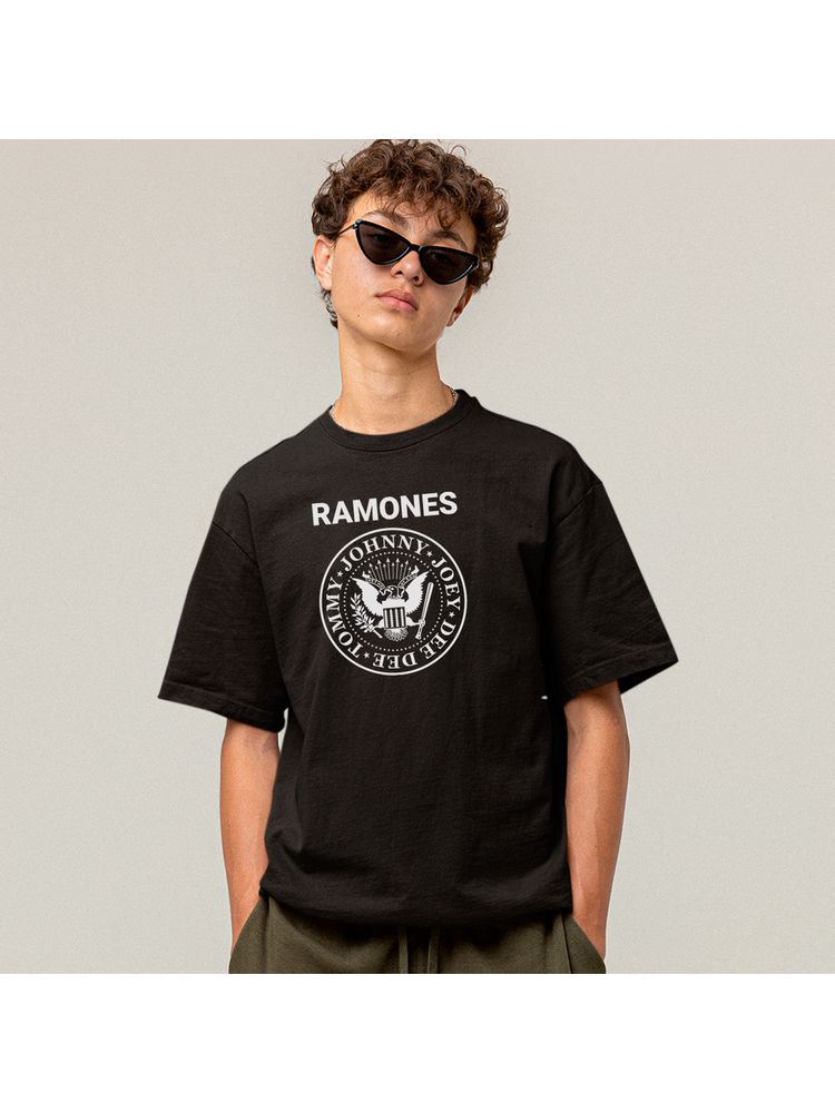 Camiseta Algodão Preta Ramone... - Bronzo