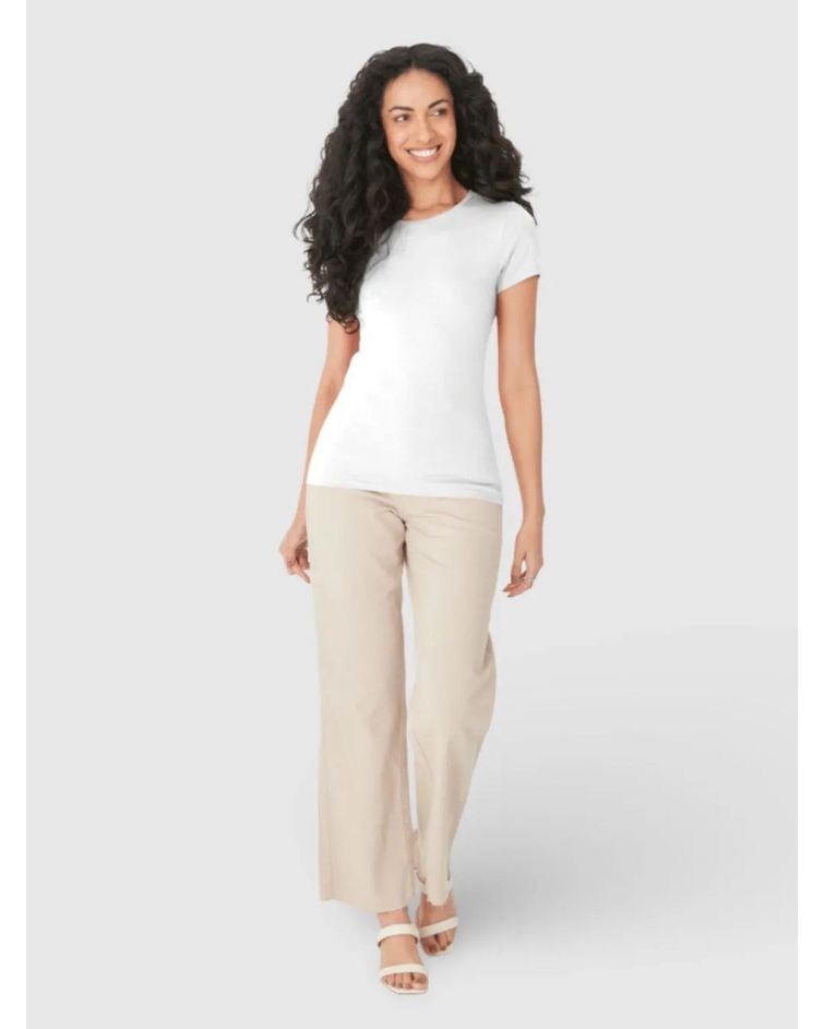 Blusa Básica Feminina Decote Redondo Em Algodão Branco