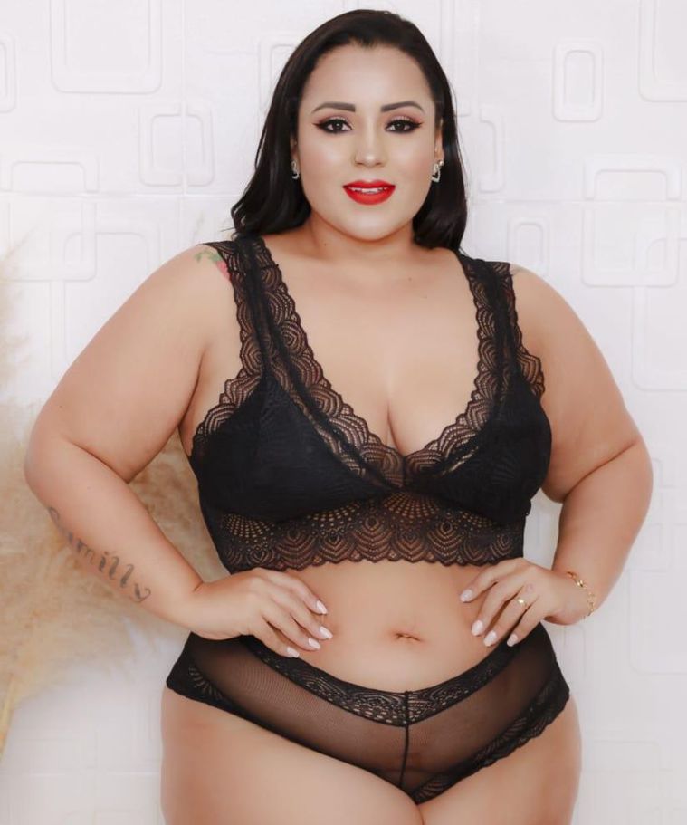 Conjunto Premium Plus Size Cropped de Renda Madonna Preto e Caleçon