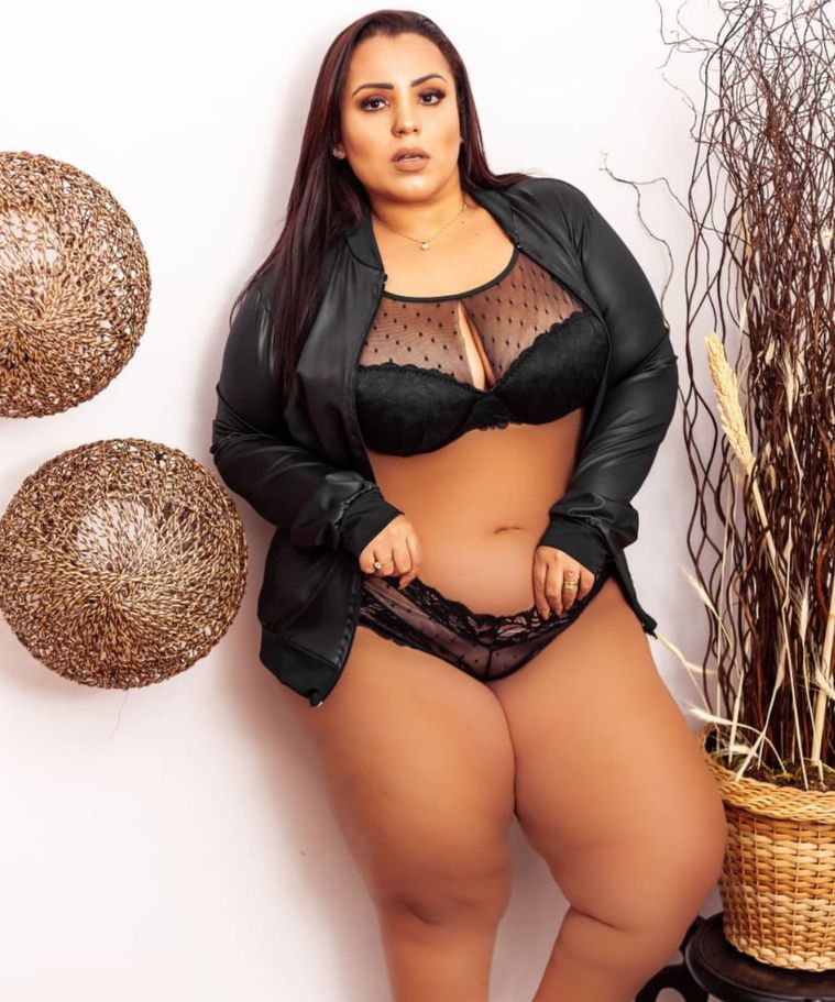 Conjunto Plus Size Tule Preto Bolinha e Caleçon Renda