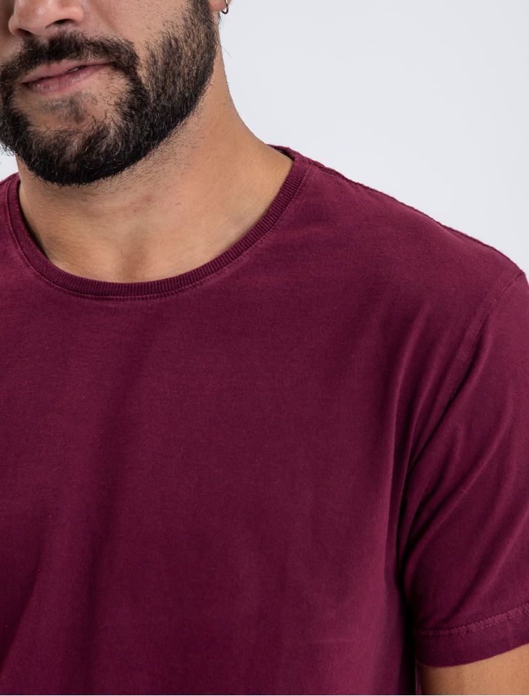 Camiseta Básica Roxo Wine