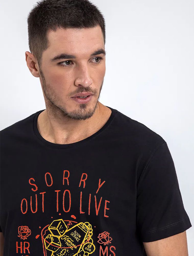 Camiseta Out To Live Preta