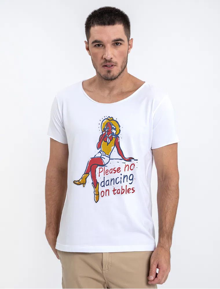 Camiseta Dancing On Tables Branca - Hermoso Compadre