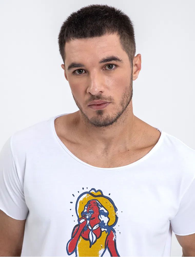 Camiseta Dancing On Tables Branca