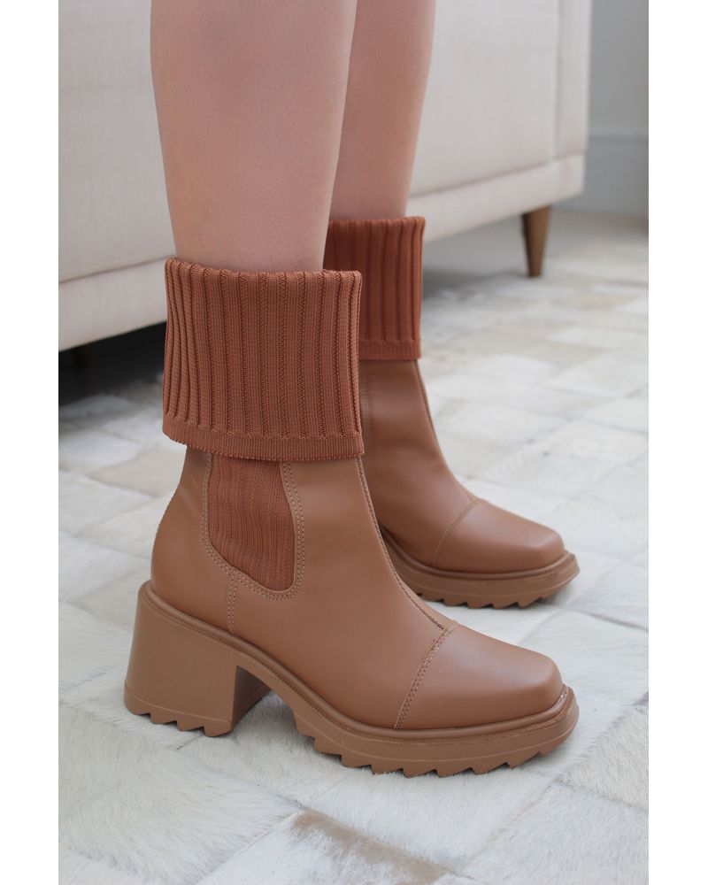 BOTA MARI CAMEL - FLUÍDA