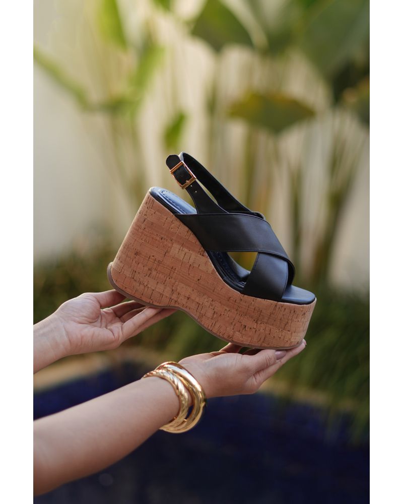 MAYA - SANDÁLIA PLATAFORMA PRETA - FLUÍDA