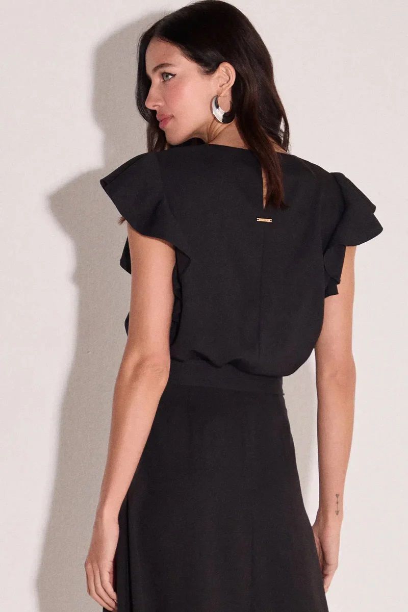 Blusa Com Babados Em Crepe Preto