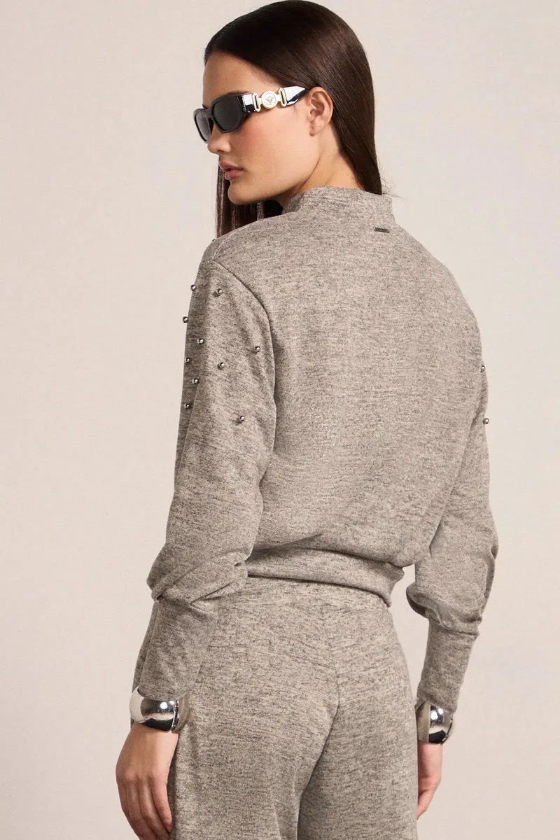 Blusa Em Malha Tricô Com Elastano e Aplicação de Pedrarias Cinza
