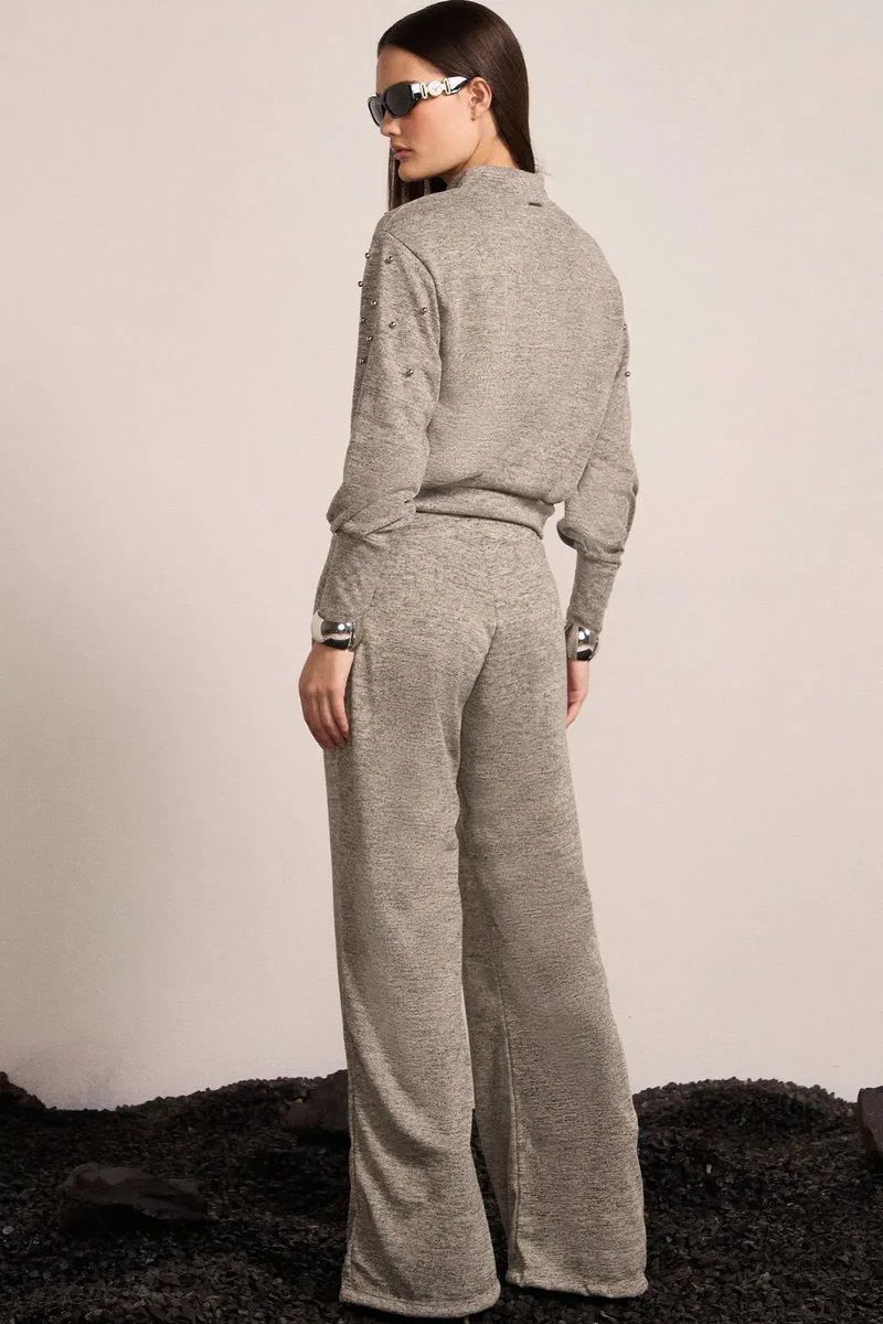 Blusa Em Malha Tricô Com Elastano e Aplicação de Pedrarias Cinza
