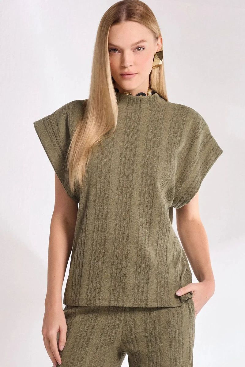 Blusa Em Malha Tricô Verde Escuro