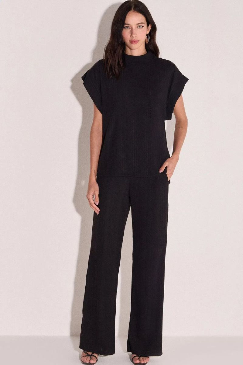 Calça Wide Leg Em Malha Tricô Com Shorts Forro Preto