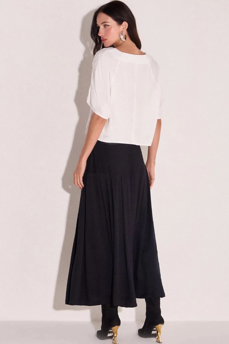Saia Maxi Midi com Pregas em Viscose Preto
