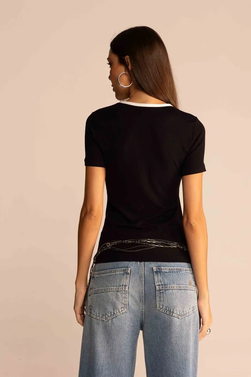 Camiseta Sommer Preta