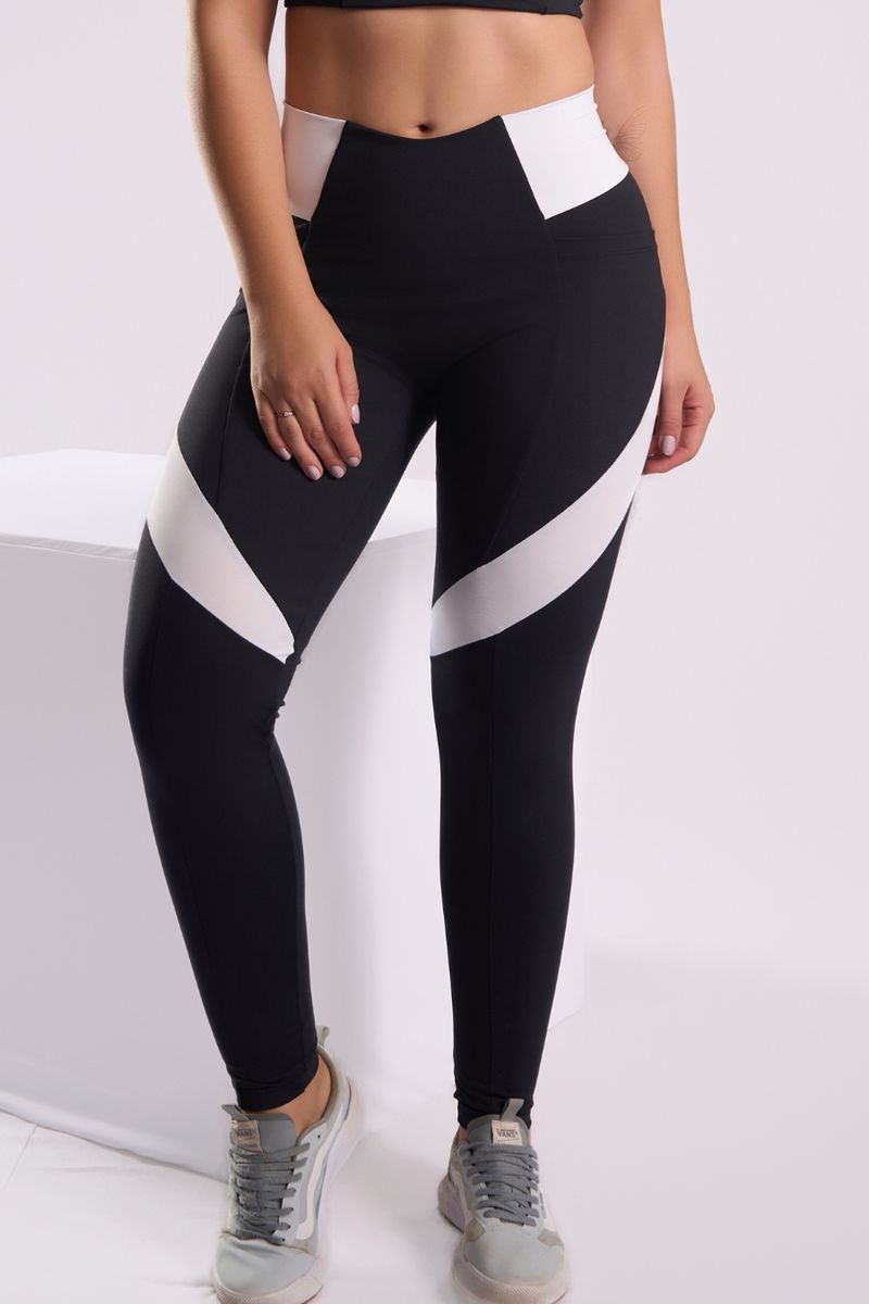 CALÇA LEGGING COM RECORTES COS ANATOMICO E BOLSO L... - OUSEUSE