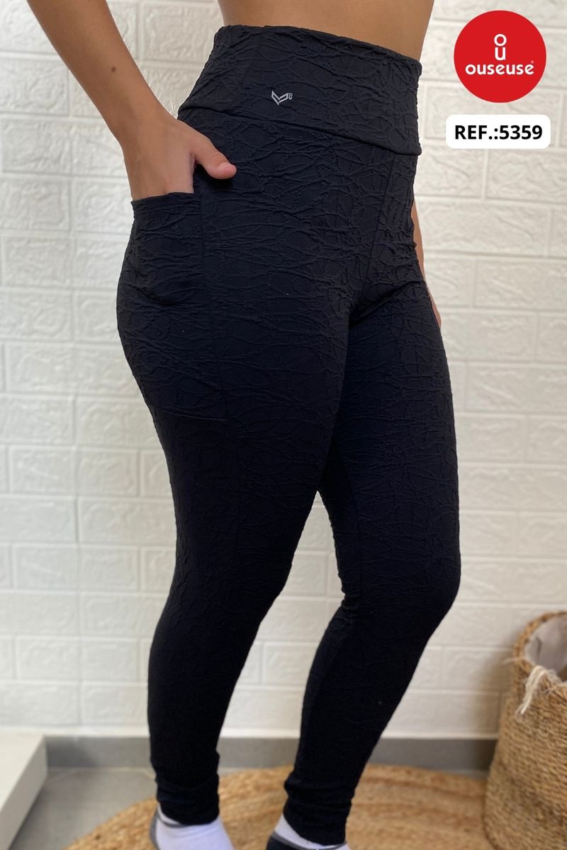 CALÇA LEGGING EM JACQUARD COM BOLSOS LATERAIS E CO... - OUSEUSE