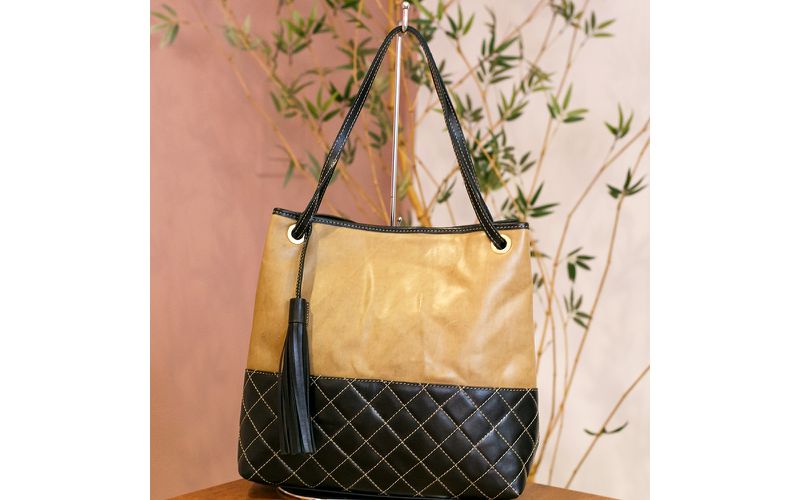 Bolsa em Couro Legítimo de Ombro Regulável