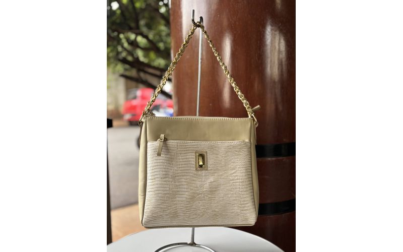 Bolsa em Couro Legítimo de Ombro 
