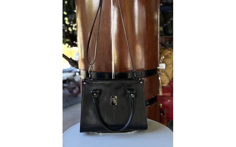 Bolsa em Couro Legítimo Preto de Ombro e Transversal - 41027
