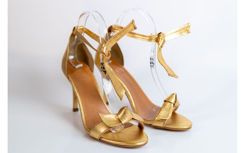 Sandália Lolita Salto Fino Elegante em Couro Legítimo Ouro - 21251 