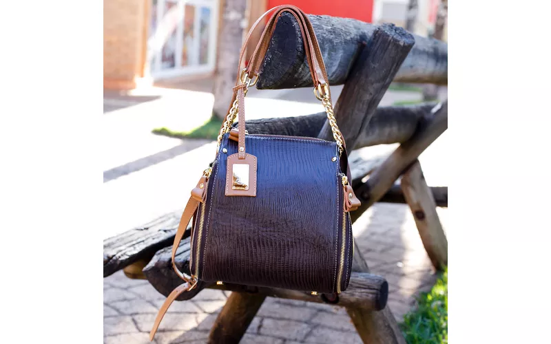 Bolsa em Couro Legítimo Lezard Preto / Cela - 40913