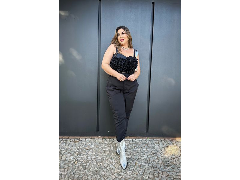 Cropped Carol Black