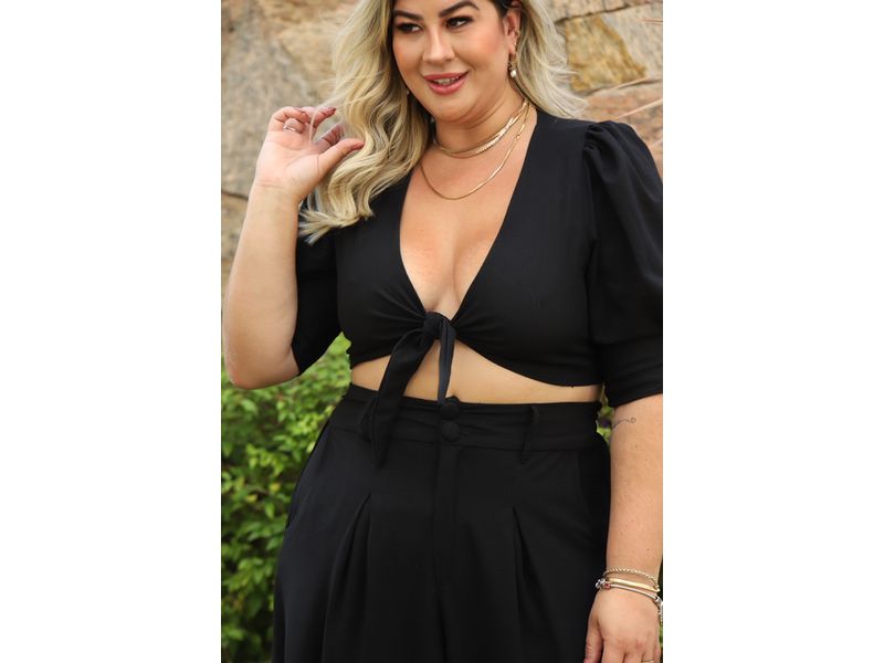 Cropped Mafe black