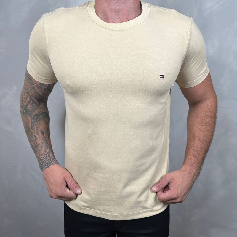 Camiseta TH Caqui. - C-4841 - PORTAL DROP - ATACADO