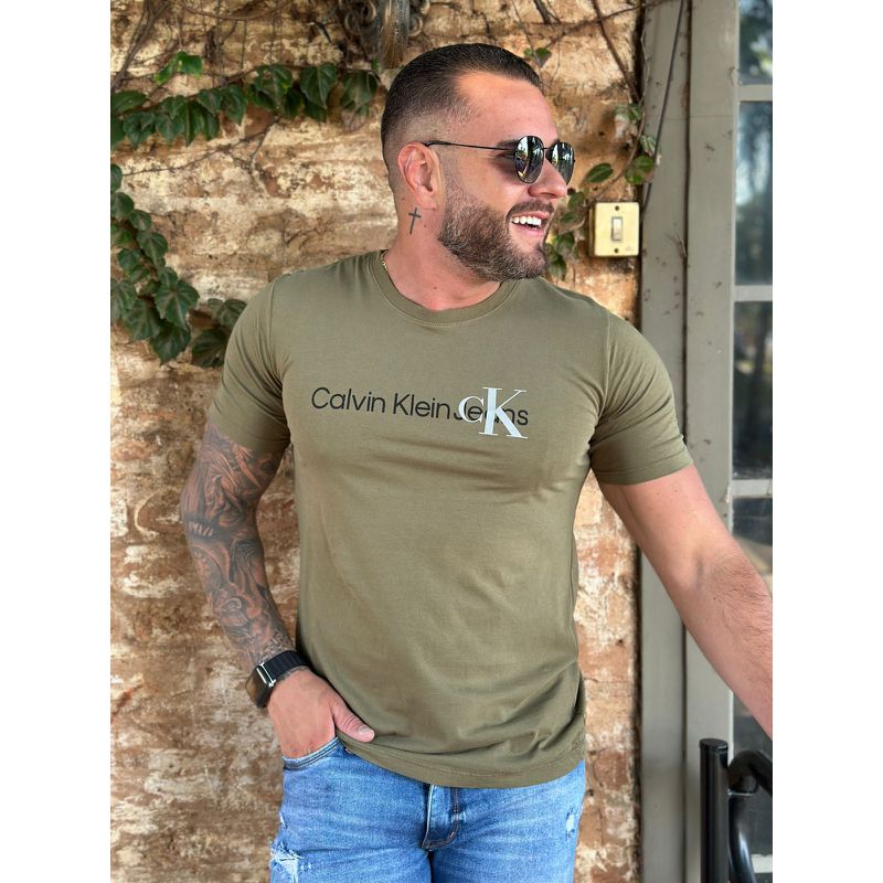 Camiseta CK Verde DFC.⭐ - 5043 - PORTAL DROP - ATACADO