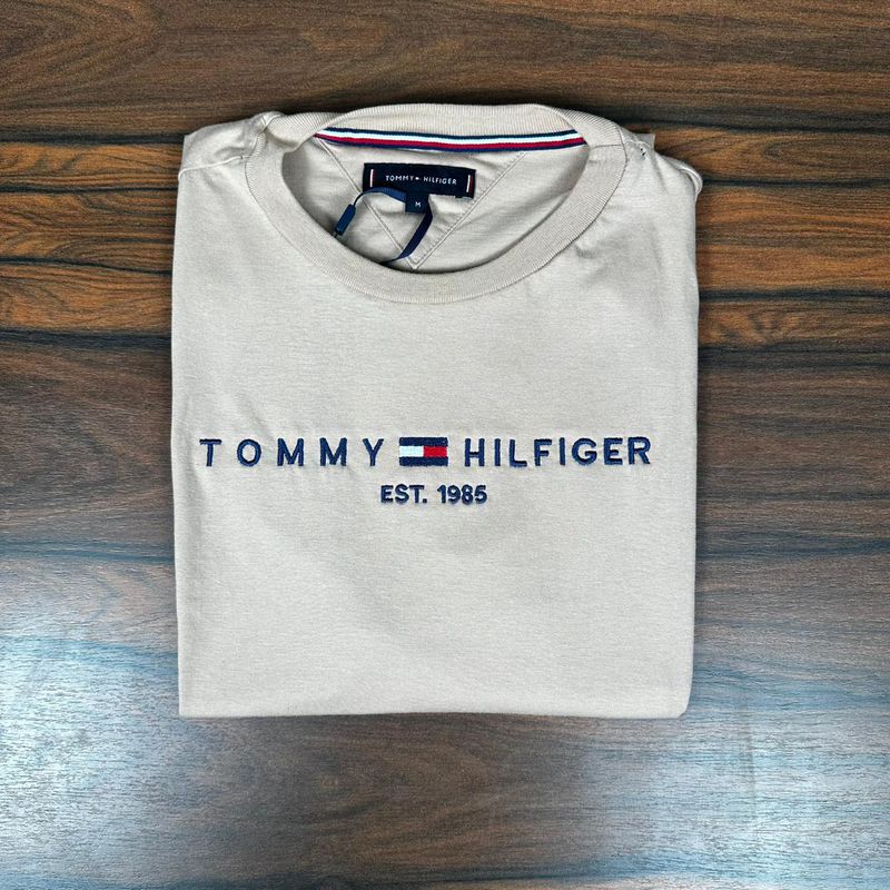 Camiseta TH Caqui. - A-6886 - PORTAL DROP - ATACADO