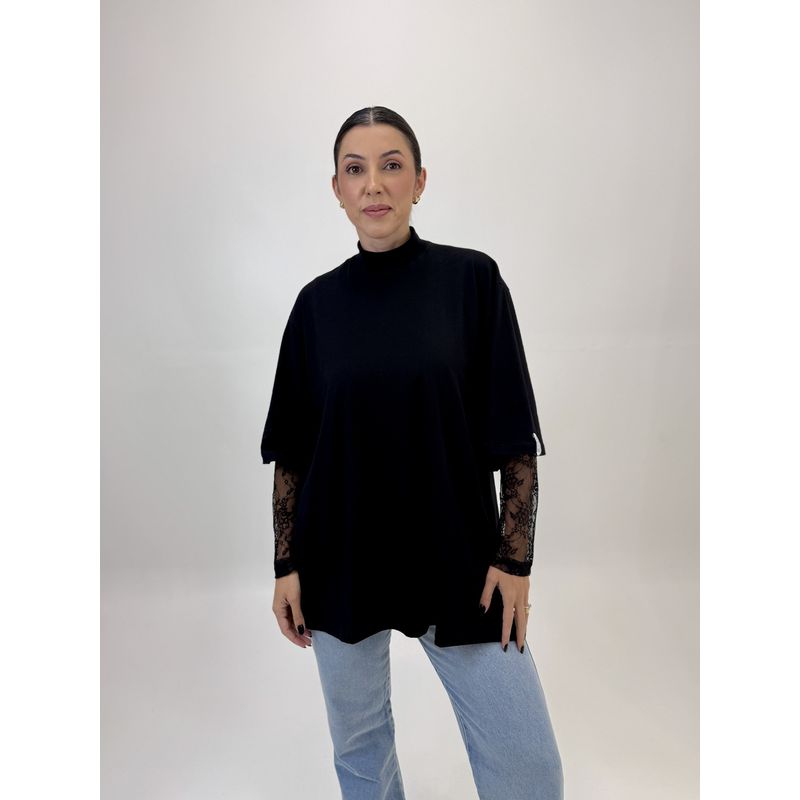 CAMISETA CAMILA GOLA ALTA COM ABERTURA PRETA 