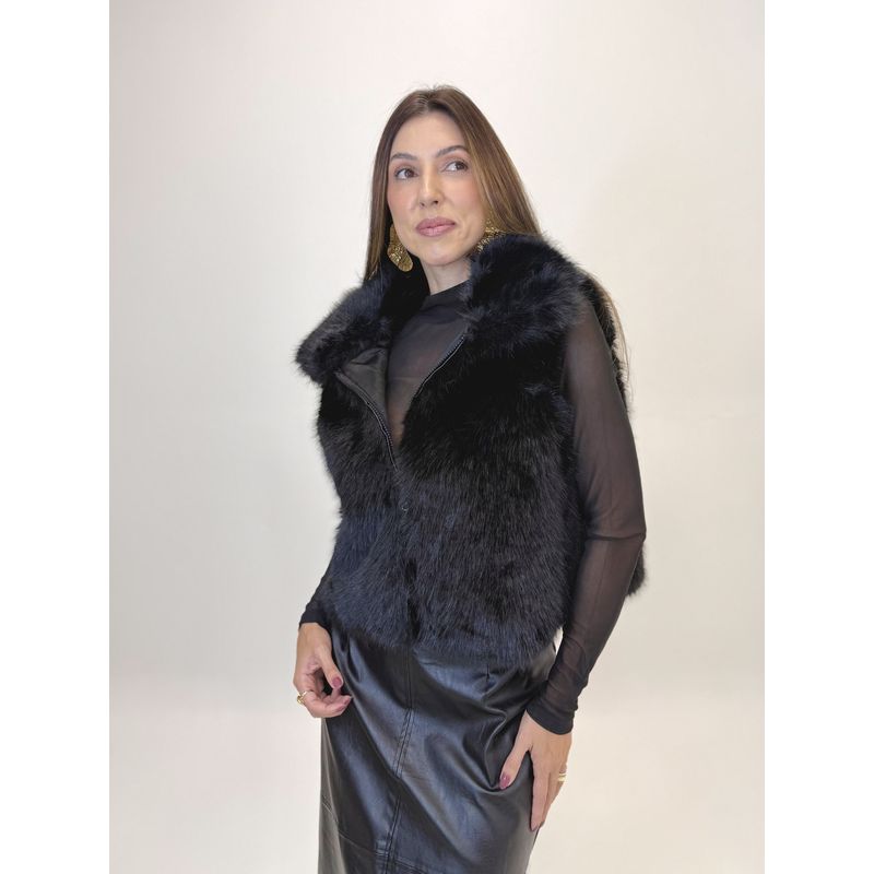 COLETE DE PELO MAJU PRETO 