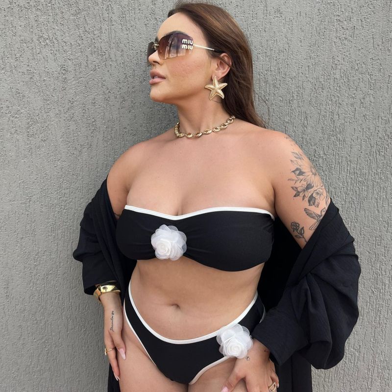 Conjunto Biquíni Flor Preto e Branco - 008243 - Ella Moda Praia