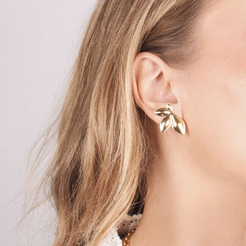 Brinco Meia Flor- banho prata