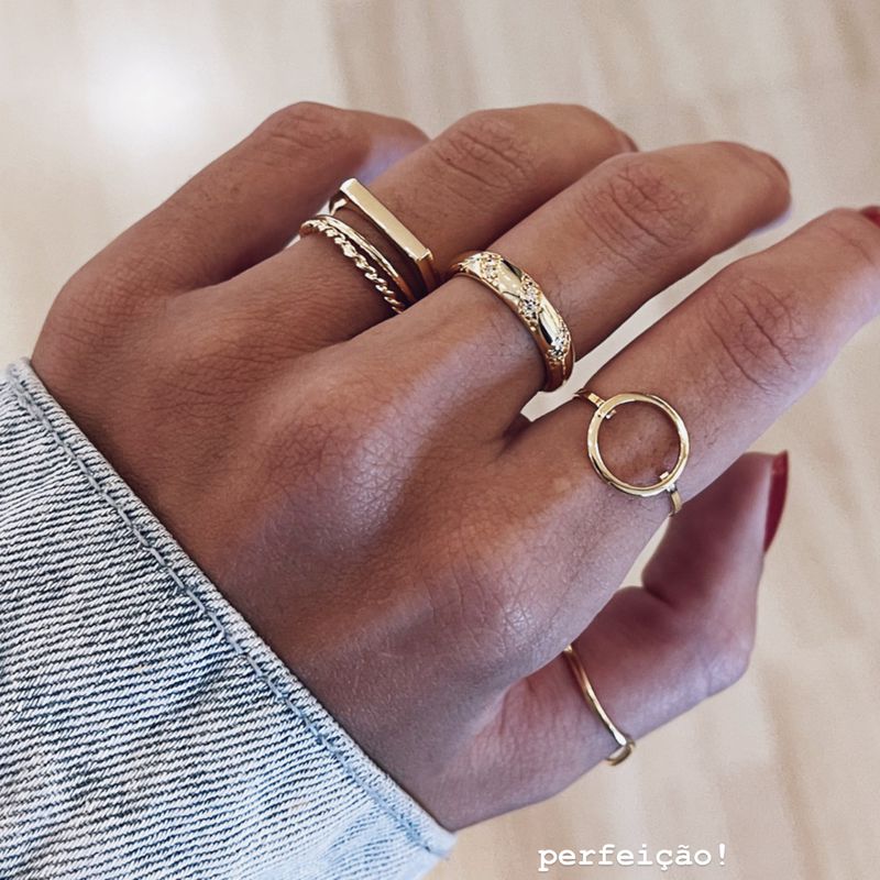 Anel Trançado- banho de ouro 18k