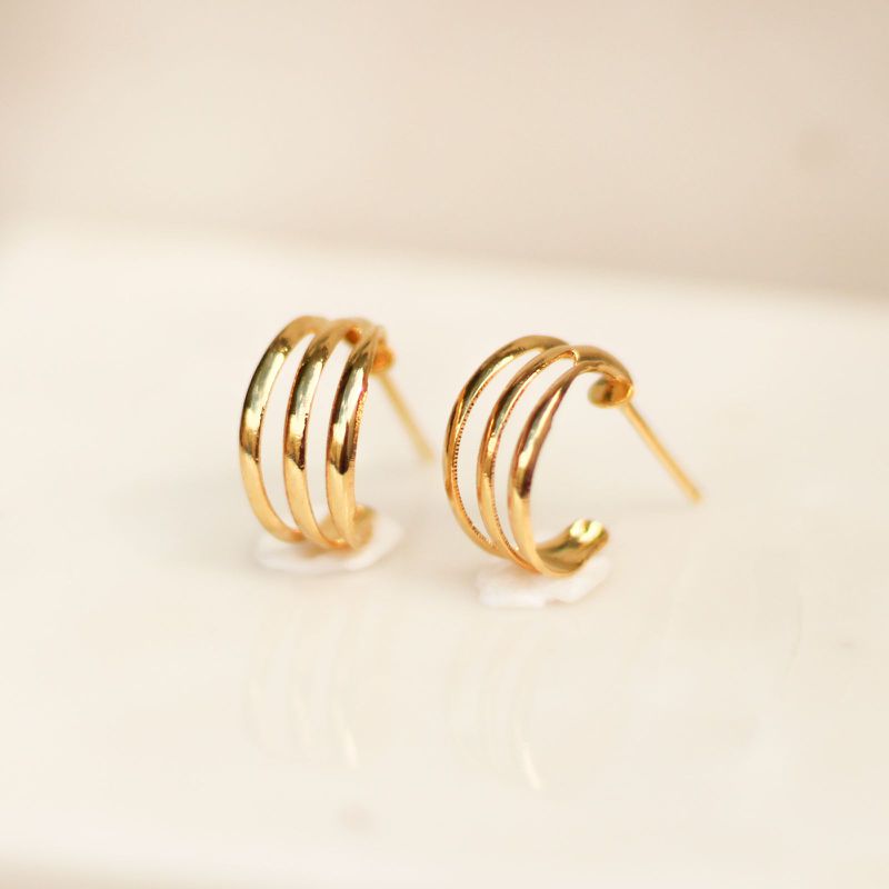 Argola Três Aros- banho ouro 18k