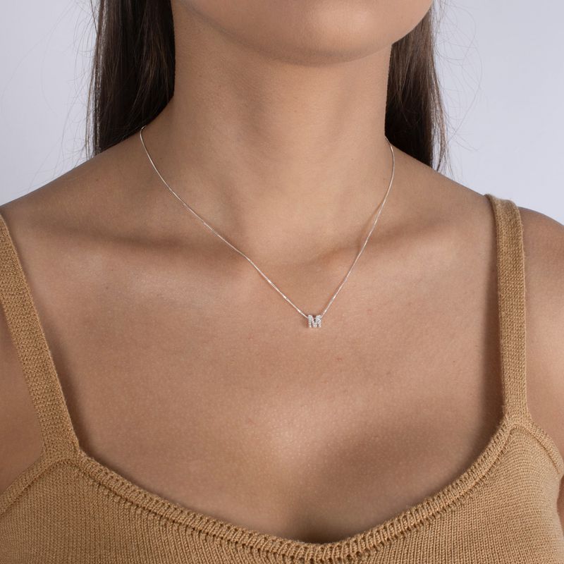 Colar Inicial Cravejada ( D E J N P S T )- banho prata