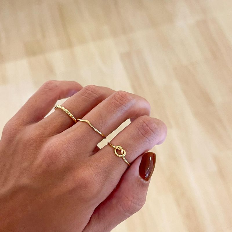 Anel Nó- banho ouro 18k