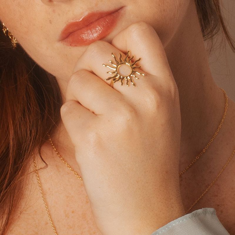 Anel Raios de Sol- banho ouro 18k