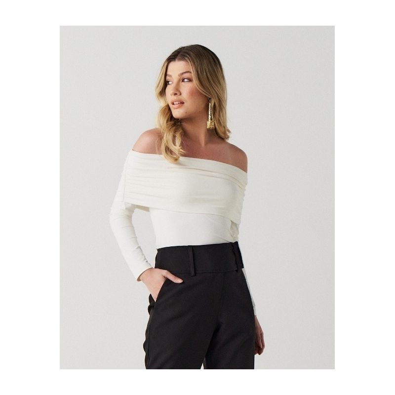 Blusa Ombro a Ombro Manga Longa - Off White - 4300... - LOJAELLE